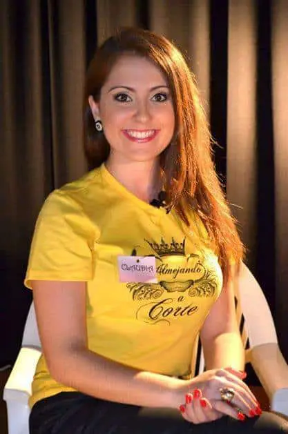 Claudia Milanez, 20 anos, forte candidata para fazer parte da nobreza da X Festa da Gastronomia.