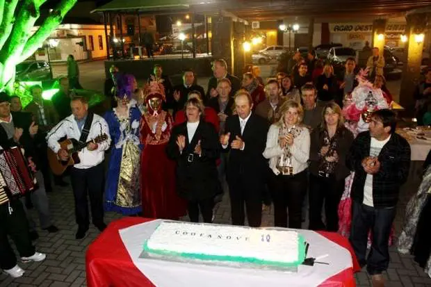 Coofanove comemora primeira década com festa