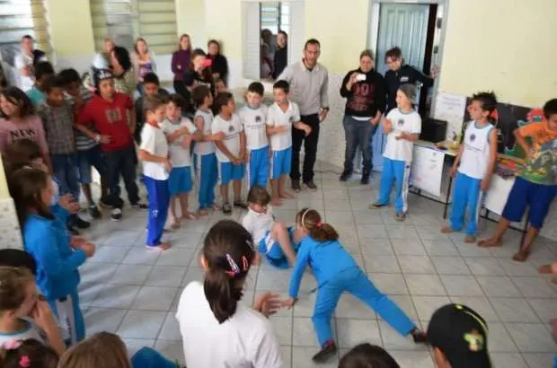 Escola Municipal de Nova Veneza promove tarde cultural