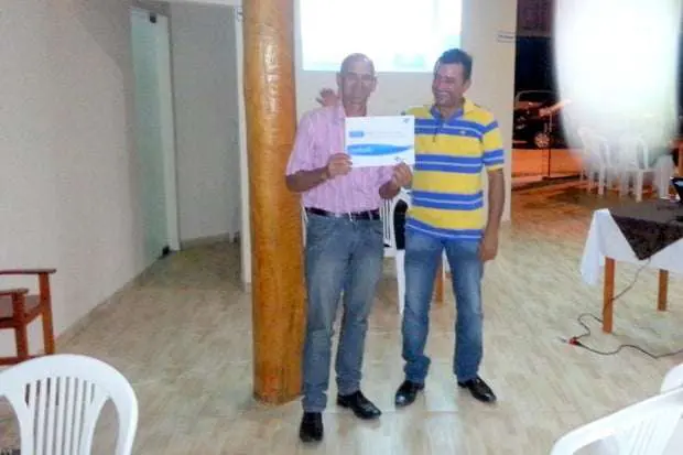Fazenda Gerônimo de Rio Cedro Alto recebe prêmio por qualidade do leite