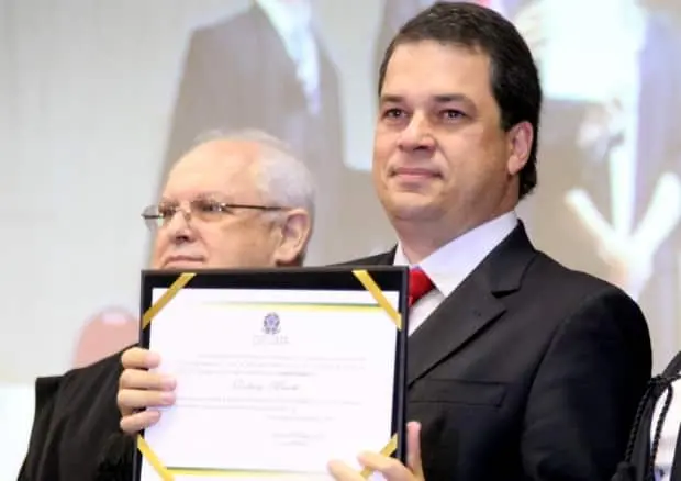 Rodrigo Minotto toma posse como deputado estadual no domingo