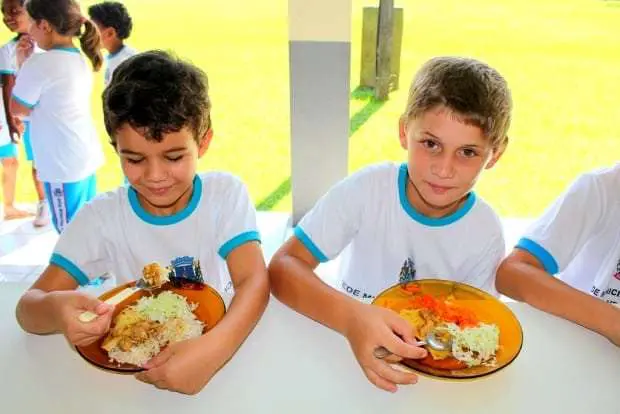 Merenda escolar estimula alimentação saudável