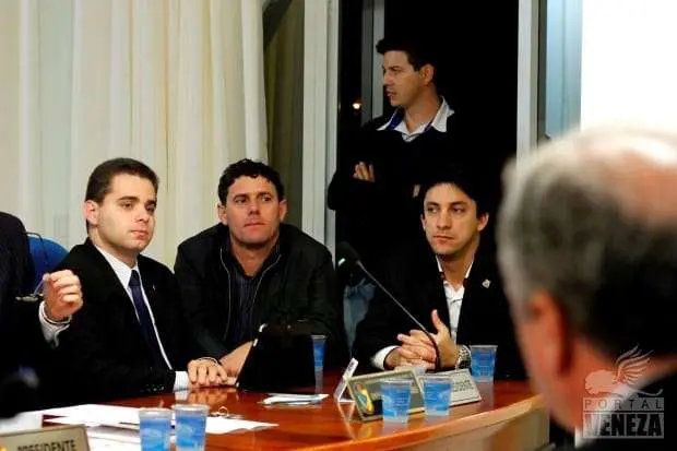 Presidente e funcionários do legislativo de Nova Veneza conhecem software de gestão da Câmara de Braço do Norte