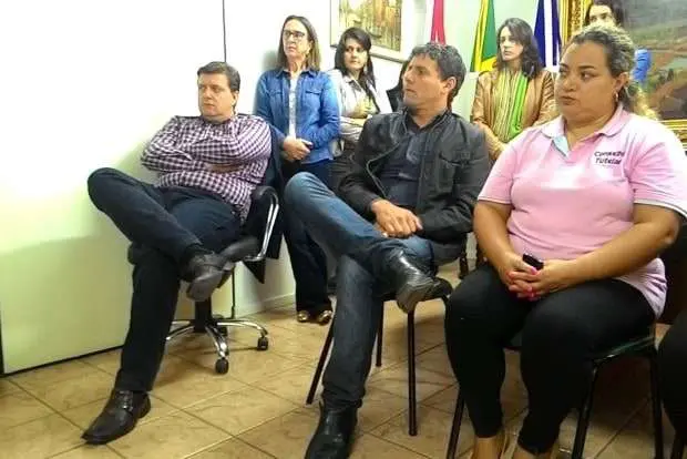 Conselheiras tutelares se reúnem com prefeito Evandro Gava