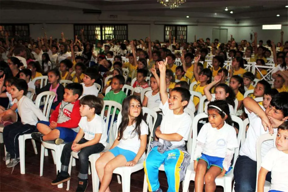 “A Turminha do Sulca” leva educação financeira para escolas de 18 municípios do Sul