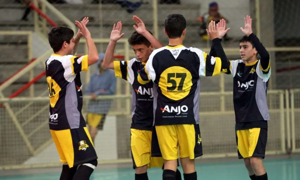 Núcleos semifinalistas do Campeonato Regional Anjos do Futsal/Unesc são definidos
