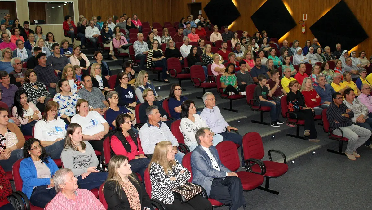 Palestra “A família de hoje” encerra a Semana Municipal da Família em Nova Veneza  