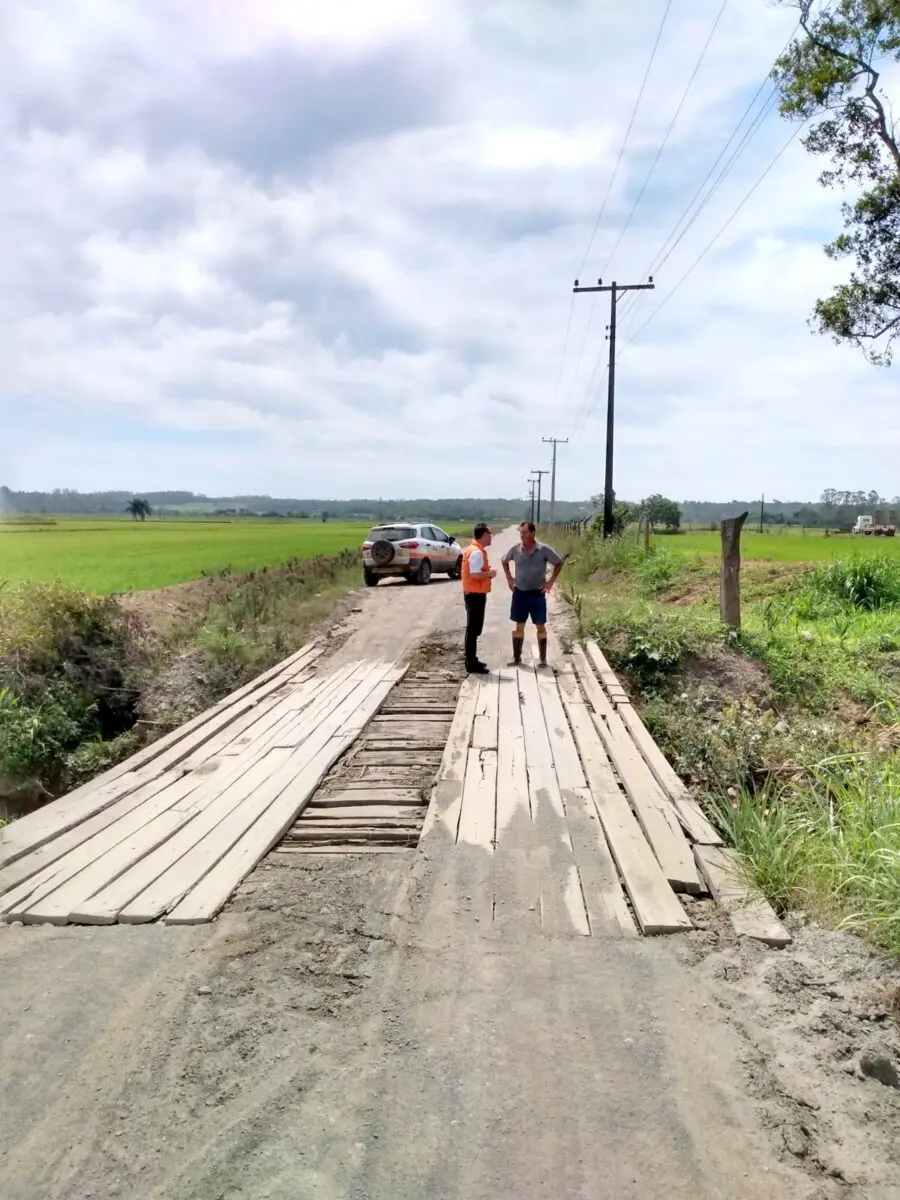 Ex-vereador Vire Amboni pleiteia recursos para construção de pontes no São Bento Alto