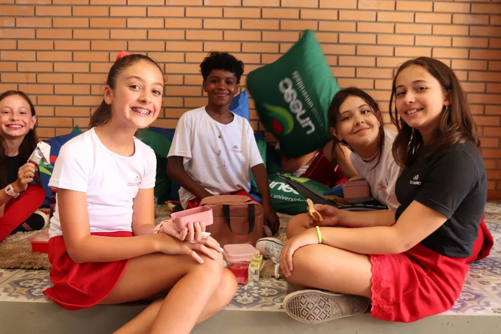 Volta às aulas: Colégio Unesc realiza recepção calorosa para os alunos e familiares