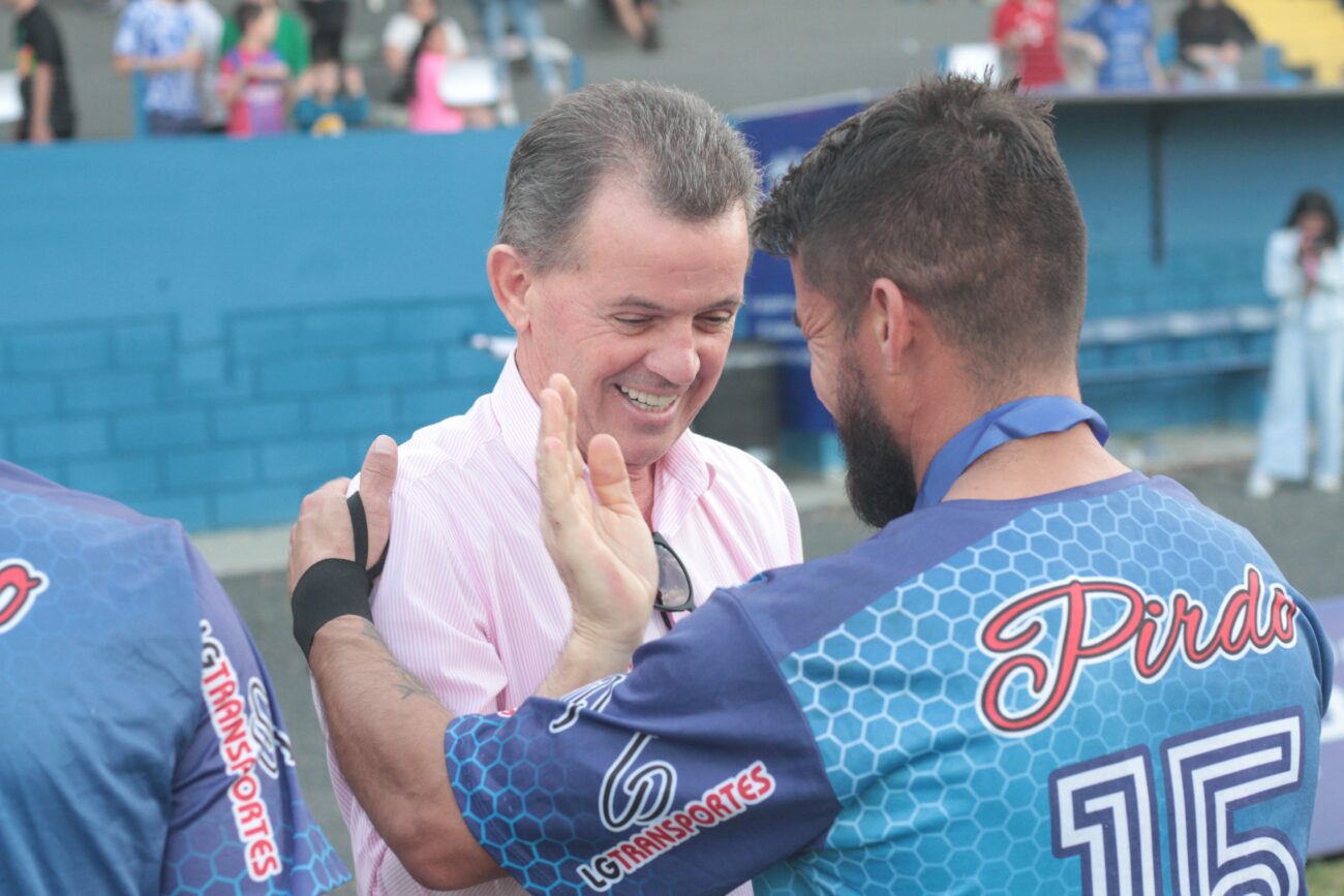 São Bento Baixo levanta a taça do municipal de Nova Veneza 1 São Bento Baixo levanta a taça do municipal de Nova Veneza