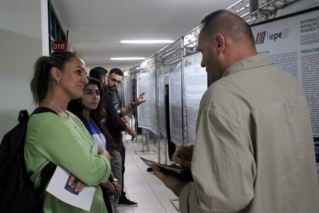 Reflexões sobre a Formação Superior no Século 21 marcam cerimônia de abertura do 8º Fiepe na Unesc 4 Reflexões sobre a Formação Superior no Século 21 marcam cerimônia de abertura do 8º Fiepe na Unesc