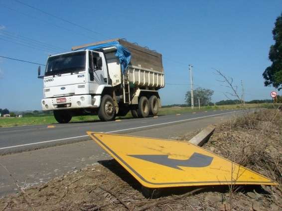 Sinalização de trânsito em discussão na Câmara de Nova Veneza