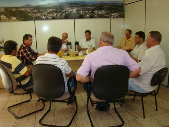 Reunião vai esclarecer dúvidas e ações com agricultores de Nova Veneza 1 Reunião vai esclarecer dúvidas e ações com agricultores de Nova Veneza
