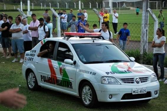 Confusão e arbitragem escoltada no Caravaggio 1 Confusão e arbitragem escoltada no Caravaggio