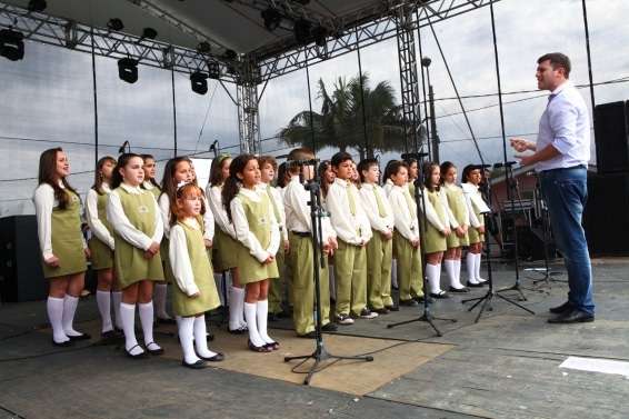 Festa de Veneza atrai visitantes de vários lugares do Brasil e do mundo