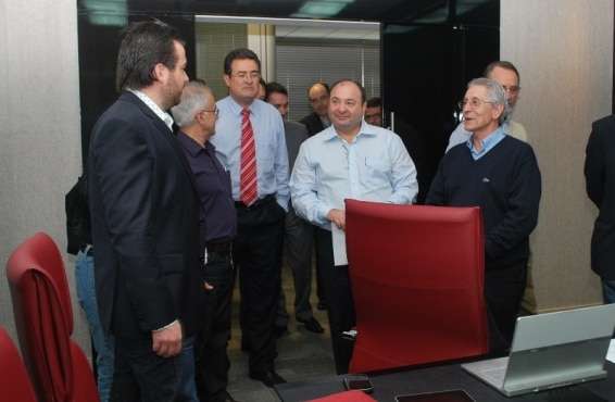 Presidente da Fiesc visita La Moda e se surpreende com estrutura