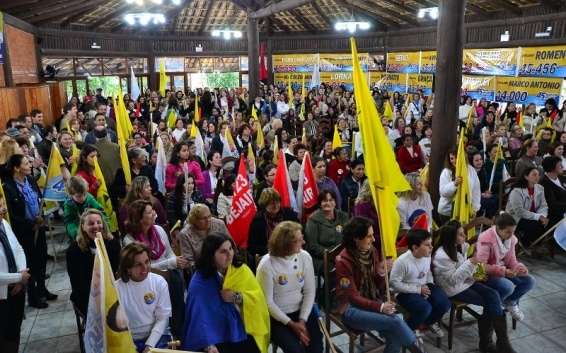 Tarde de caminhada, carreata e encontro das Mulheres em Ação pela coligação Nova Veneza no Caminho Certo de Marcos Spilere e Boaroli 1 Tarde de caminhada, carreata e encontro das Mulheres em Ação pela coligação Nova Veneza no Caminho Certo de Marcos Spilere e Boaroli