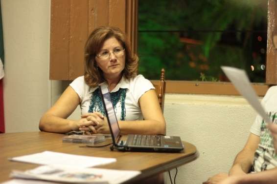 IMG_2385 Membros da ANE se reúnem para definir estatuto da entidade