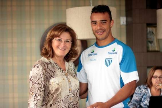 Secretaria de Cultura entrega placa em homenagem ao Avaí F. C.
