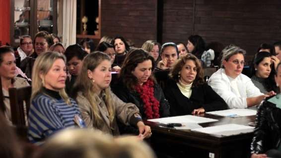 Aroldo Frigo Júnior reúne mulheres da Secretaria de Saúde Municipal em prol a sua candidatura 1 Aroldo Frigo Júnior reúne mulheres da Secretaria de Saúde Municipal em prol a sua candidatura