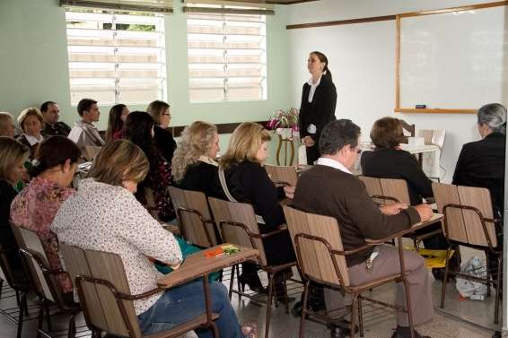 Diocese promove encontro de secretárias e auxiliares paroquiais