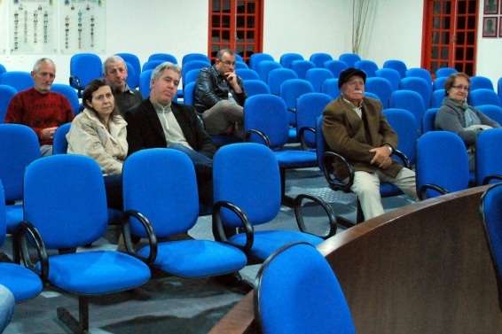 DSC_0087 Cancha municipal vai ser chamar Charles Grandi