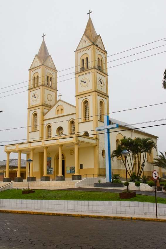 IMG_6193 Diocese de Criciúma ordena mais um padre em São Bento Baixo