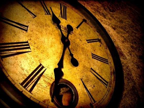 Horário de verão começa à meia-noite de sábado 1 Horário de verão começa à meia-noite de sábado