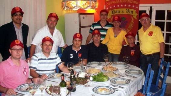 Confraria Pan & Vin Neste domingo na Casa do Chico, Marcos Benício Spillere vai assumir a presidência da Confraria Pan & Vin.