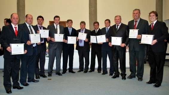 A diplomação dos eleitos das eleições passadas foram na sexta-feira no fórum em Criciúma.