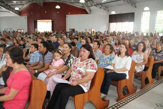Comunidade de Quarta Linha é elevada paróquia 15 Comunidade de Quarta Linha é elevada paróquia