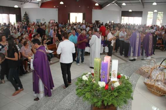 Comunidade de Quarta Linha é elevada paróquia 32 Comunidade de Quarta Linha é elevada paróquia