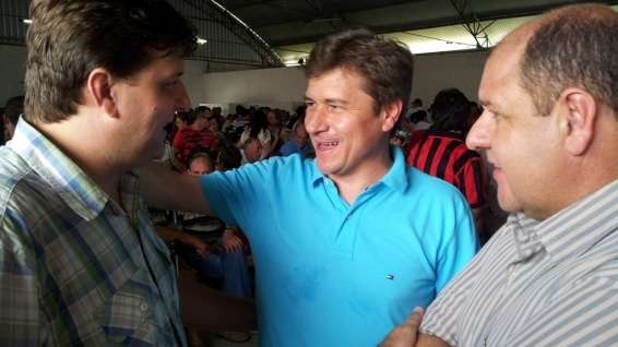 Evandro e Zé Spilere participam de confraternização