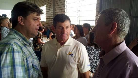 Evandro e Zé Spilere participam de confraternização