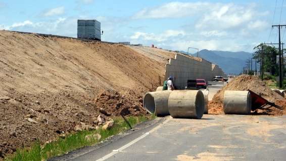 BR-101 Sul só deve ficar pronta em 2017, aponta estudo 1 BR-101 Sul só deve ficar pronta em 2017, aponta estudo
