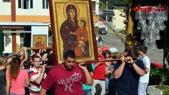 Prefeito e vice acompanham passagem da Cruz Peregrina em Nova Veneza 7 Prefeito e vice acompanham passagem da Cruz Peregrina em Nova Veneza