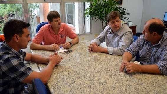 Evandro Gava e Zé Spilere buscam recursos em Florianópolis