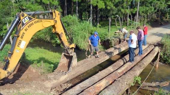 Trânsito interrompido entre São Bento Alto e Linha Gava