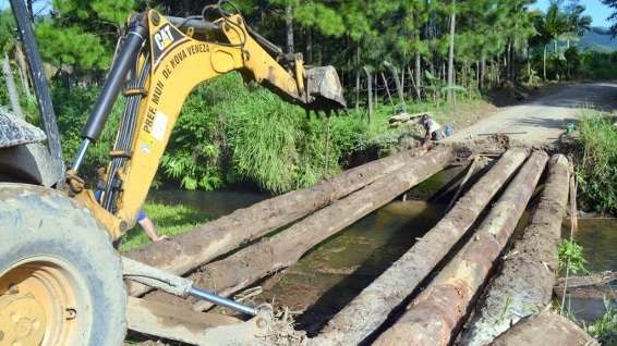 Trânsito interrompido entre São Bento Alto e Linha Gava