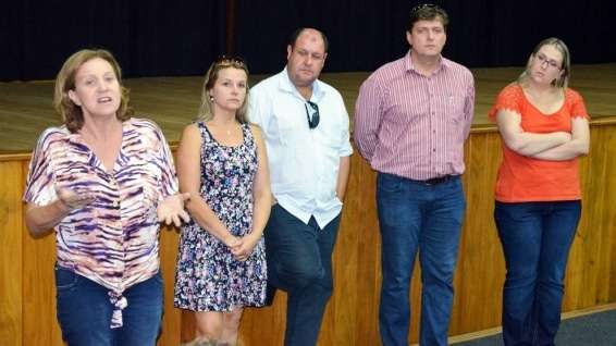 Evandro Gava e Zé Spilere fazem reunião com servidores da saúde