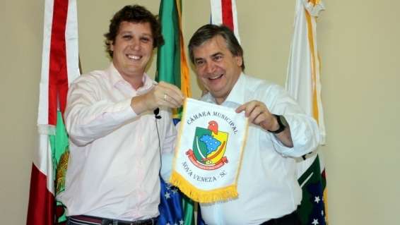 Candidato ao Senado Italiano, Walter Petruzziello, conquista apoio em Nova Veneza