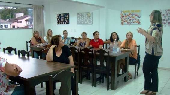 Nova direção da Afave toma posse