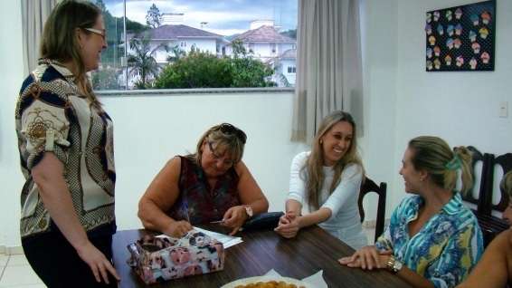 Nova direção da Afave toma posse