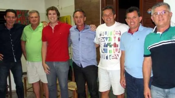 O deputado estadual Dóia Guglielmi (PSDB) esteve reunido durante esta semana com os vereadores tucanos e lideranças em Nova Veneza. O deputado está cumprindo roteiro em diversas cidades do Sul.
