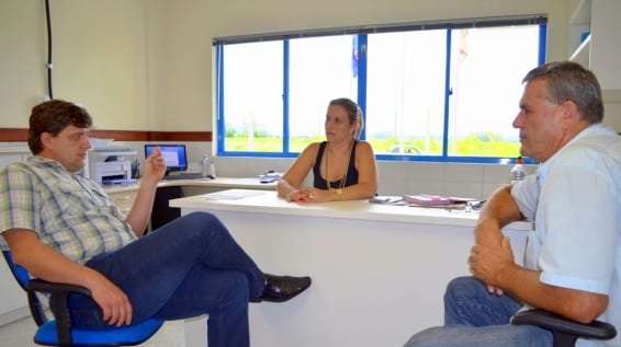 Prefeito e presidente da Câmara visitam CEI 1 Prefeito e presidente da Câmara visitam CEI