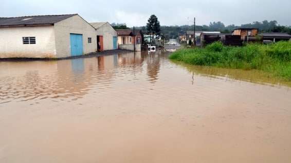 Temporal deixa Distrito do Caravaggio alagado