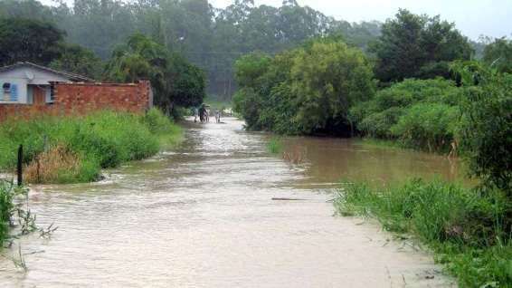 Temporal deixa Distrito do Caravaggio alagado