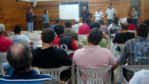 Metalúrgicos aceitam proposta patronal de 10% de aumento 1 Metalúrgicos aceitam proposta patronal de 10% de aumento