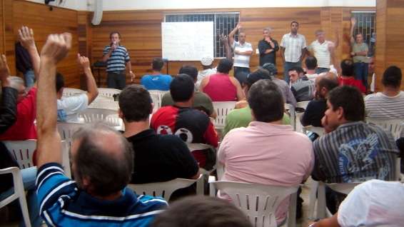 Metalúrgicos aceitam proposta patronal de 10% de aumento 2 Metalúrgicos aceitam proposta patronal de 10% de aumento