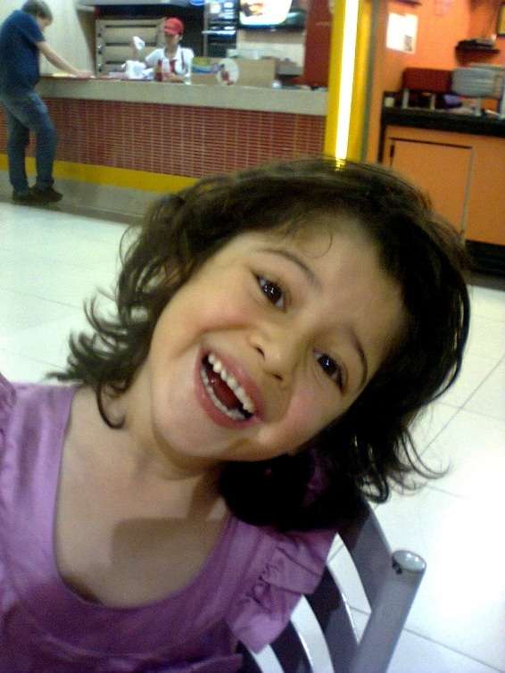 Ricardo Mazzorana: Propaganda da Lança Perfume em rede nacional? Isso é pra quem pode! 8 Mamãe Marli da Silva deseja muita saúde, paz e alegria para Rafinha, um dos seus dois grandes tesouros, que completa mais um aninho dia 26.